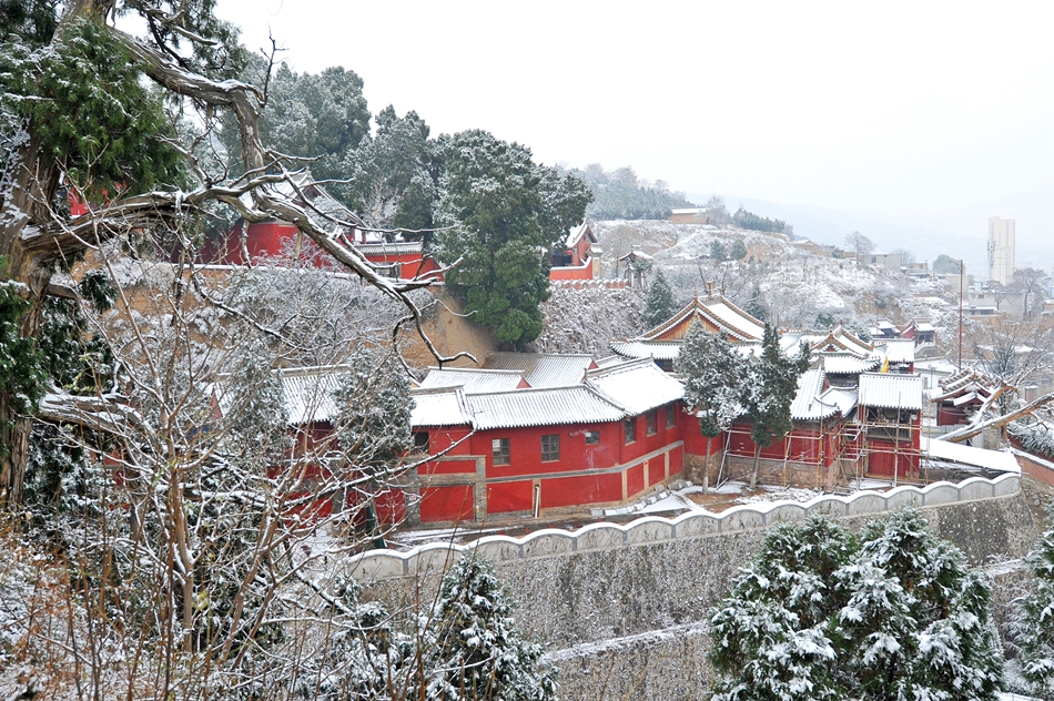 雪后的天水玉泉觀，仿佛回到了古秦州