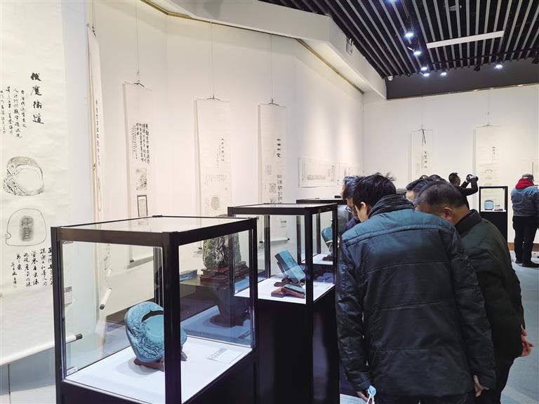 “非遺精品洮硯傳拓題跋藝術(shù)展”開展 洮硯雕刻、傳拓、拓片題跋集中亮相甘肅藝術(shù)館