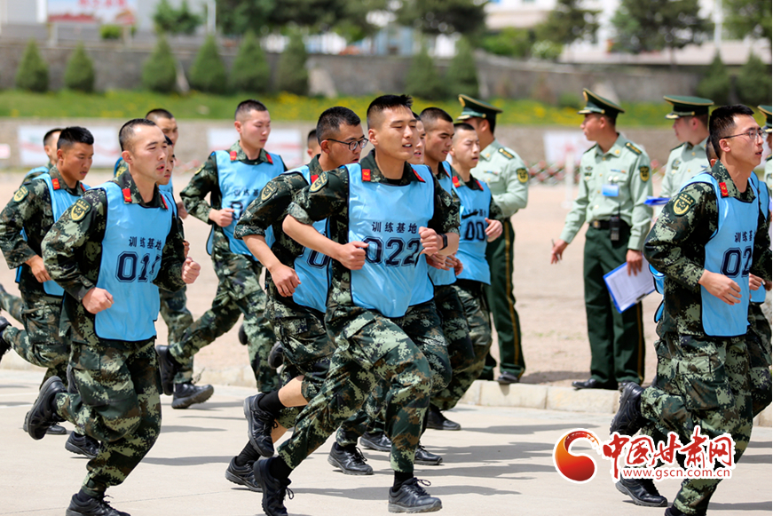 【隴拍客】甘肅武警：沖刺！向著心中的軍校夢(mèng)