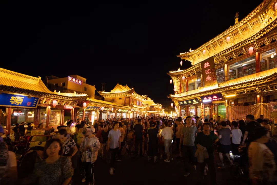 古風(fēng)、華美、浪漫、美味……現(xiàn)實(shí)版“清明上河圖”，就在這里！