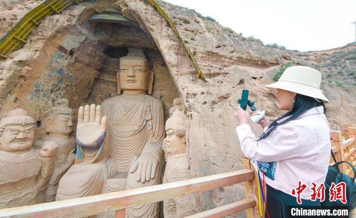 圖為位于甘肅省武威市境內(nèi)的天梯山石窟，其開鑿于東晉十六國時(shí)期的北涼。(資料圖) 崔琳 攝