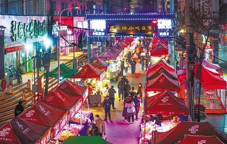 蘭州市城關(guān)區(qū)正寧路小吃夜市、南關(guān)民族風味一條街恢復營業(yè)