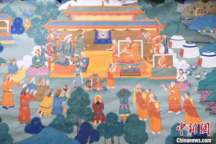 8月20日，在蘭州市博物館展出的大型歷史題材卷軸唐卡“涼州會盟”?！〈魑牟?攝